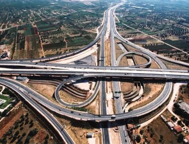 Ενισχύει τη συμμετοχή της στην Αττική Οδό η ΑΚΤΩΡ ΠΑΡΑΧΩΡΗΣΕΙΣ